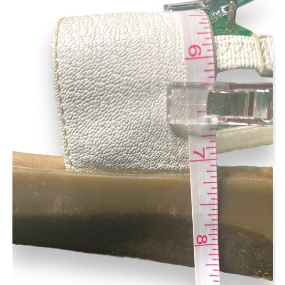 A2 Aerosoles White Sandals size women's 8 - Picture 11 of 11